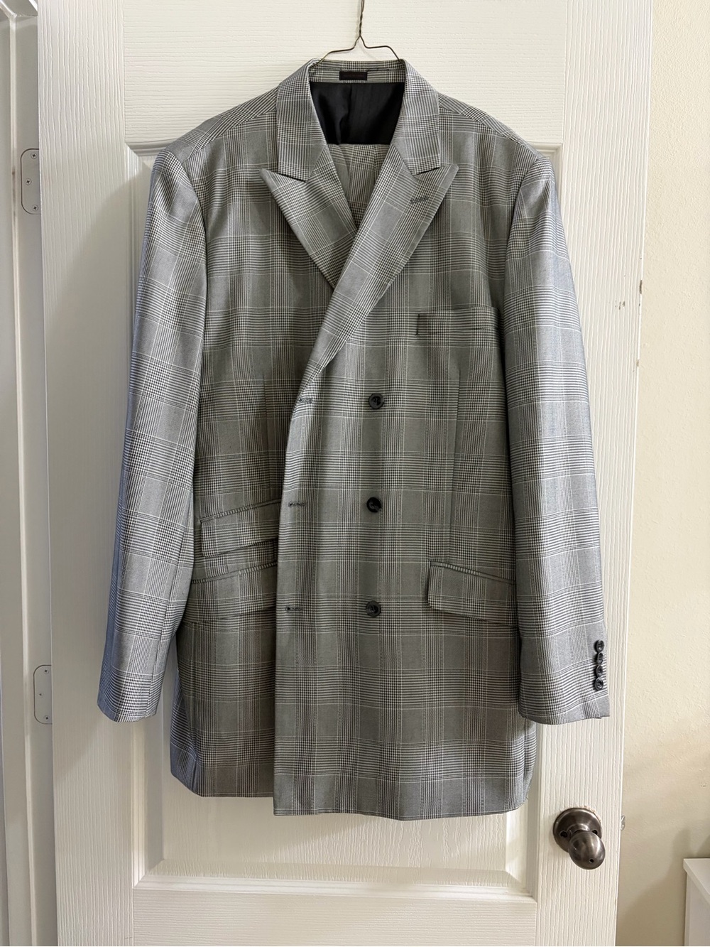 Stacy Adams Gray Plaid Double-Breasted 2 Piece Suit 42 reg Pants, 42 reg Jacket